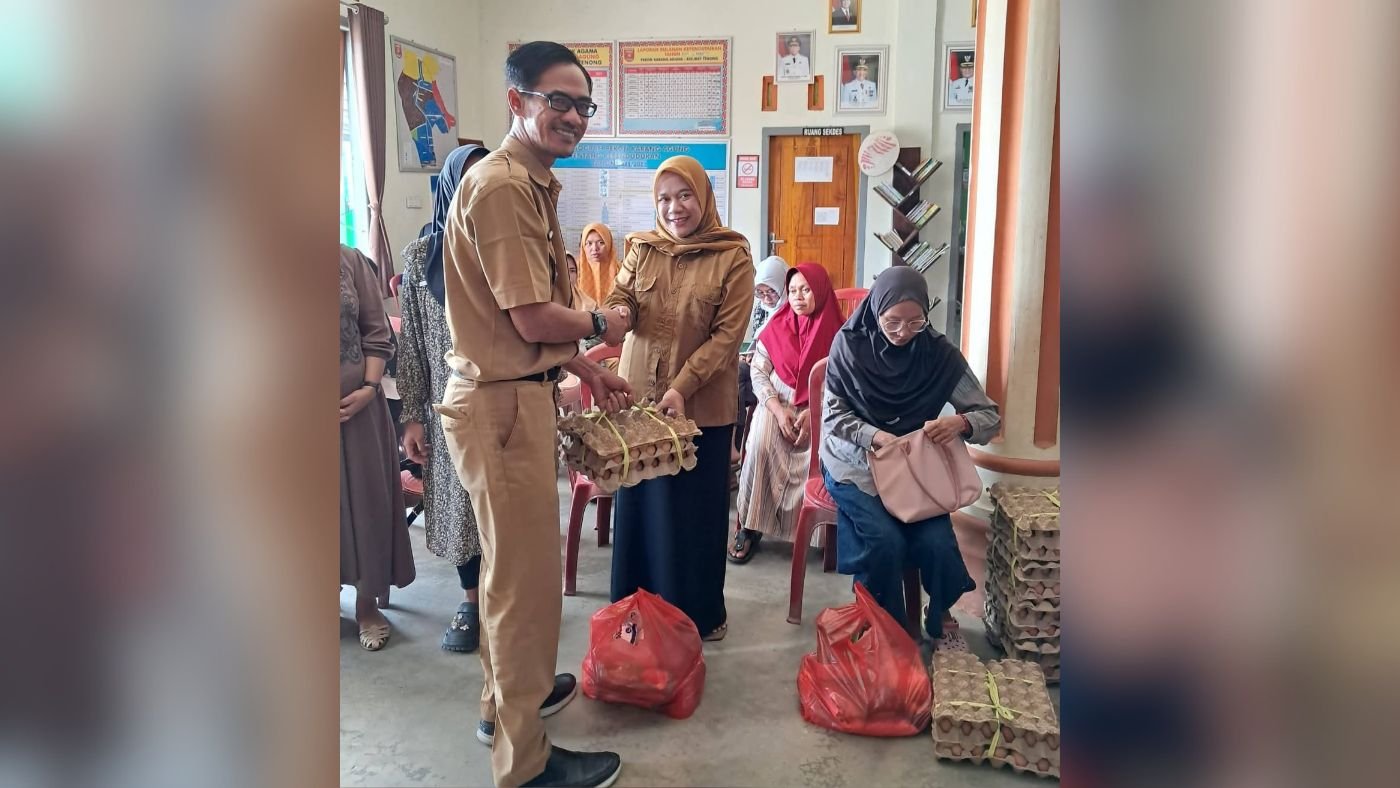 Cegah Stunting Sejak Kehamilan, Bumil di Karangagung Terima Bantuan Gizi