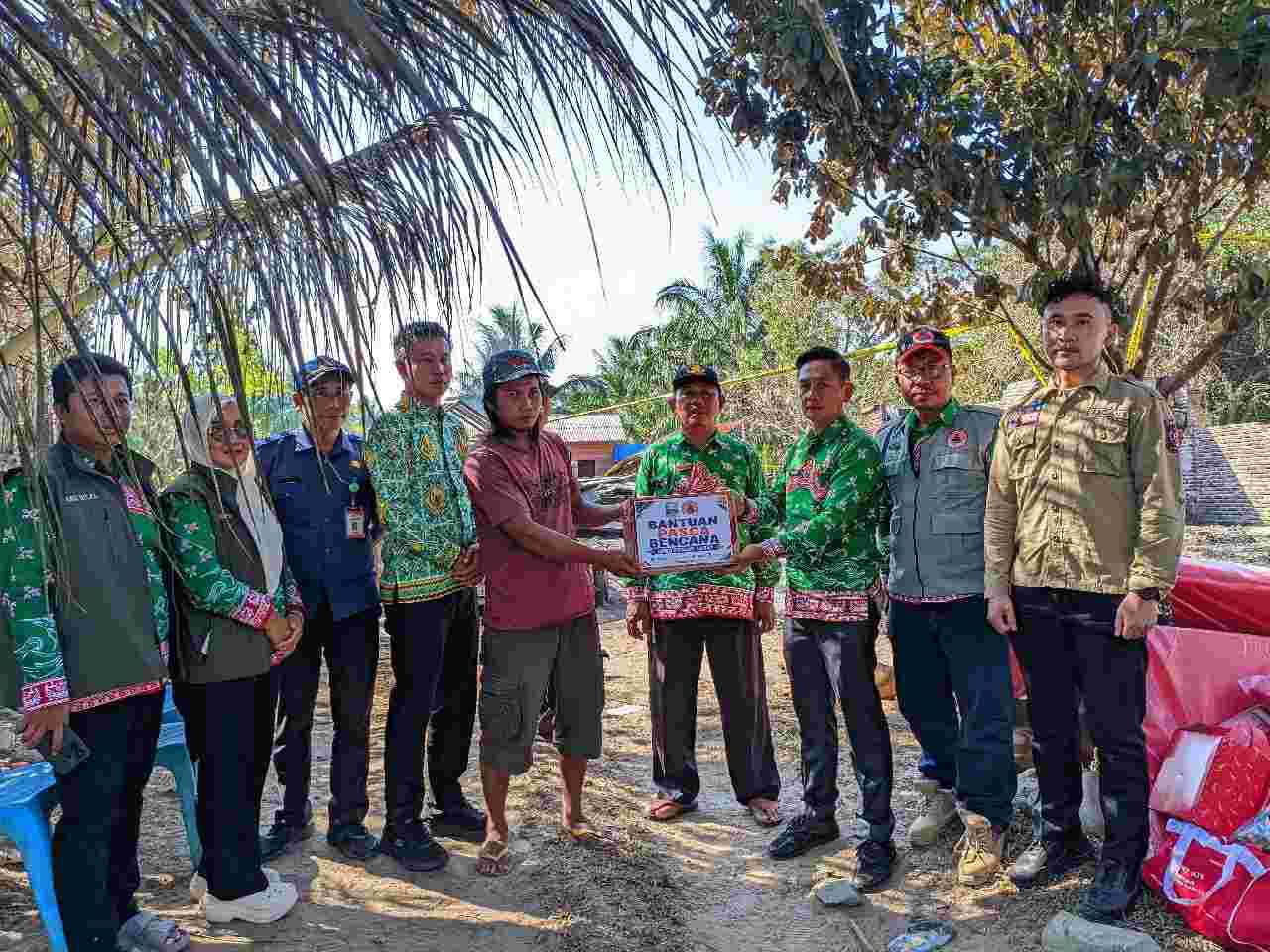 Korban Kebakaran Way Jambu Terima Bantuan, BPBD Pastikan Pemulihan Pascabencana Berjalan