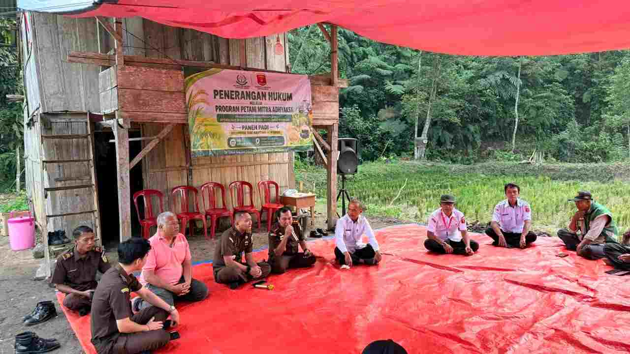 Kejari Lambar Bekali Aparatur Pekon dan Petani Soal Pengelolaan Bantuan, Aset dan Pemanfaatan Limbah Pertanian