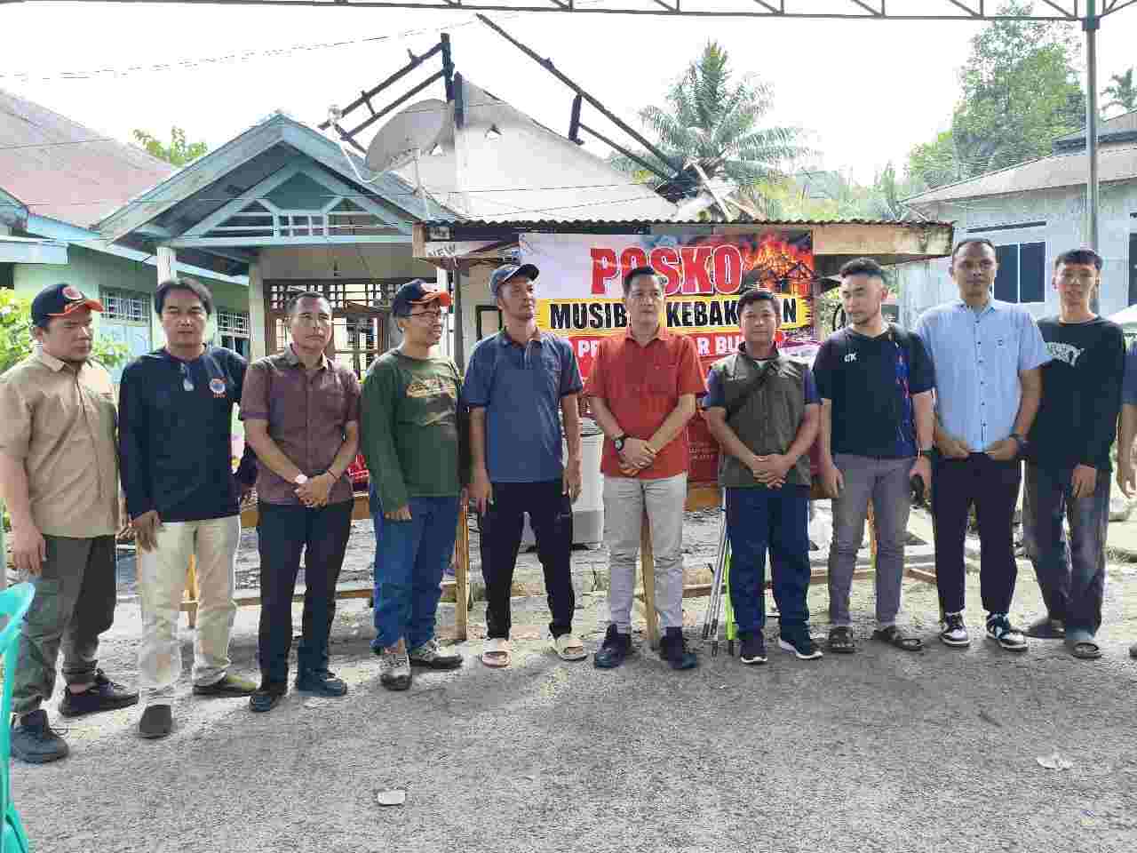 Tim Jitupasna Kaji Dampak Kebakaran di Way Krui, Korban Terima Bantuan Pascabencana