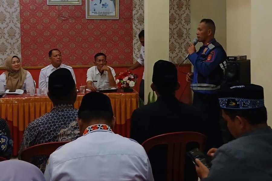 UPT Damkar Waytenong Ajak Warga Tingkatkan Kewaspadaan Cegah Kebakaran