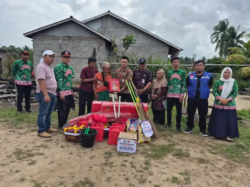 Pemkab Pesisir Barat Salurkan Bantuan untuk Korban Kebakaran di Ngambur
