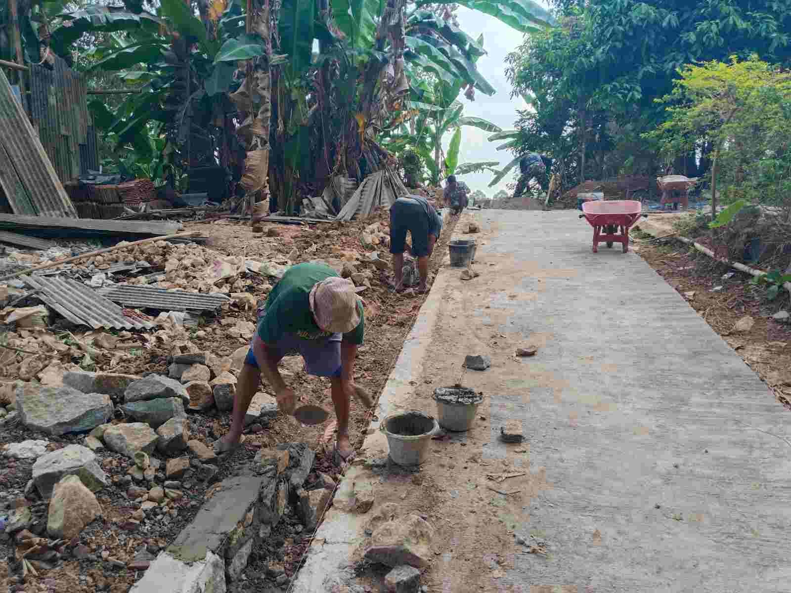 Satgas TMMD Ke-129 Bangun Drainase Gang Alpukat II untuk Cegah Genangan