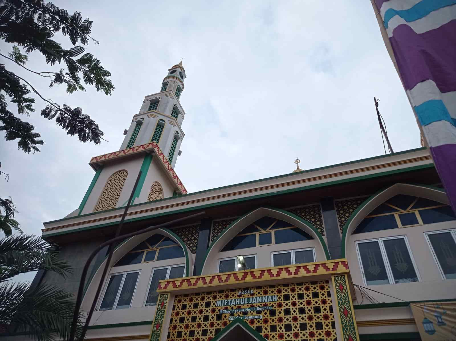 Prakiraan Cuaca Lampung 1 Oktober 2026, Waspada Hujan Lebat Disertai Petir