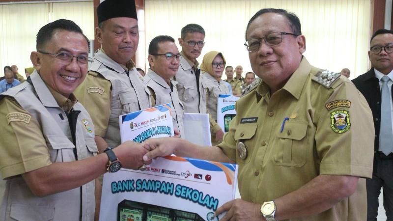 4.048 Pelajar SMP Bandar Lampung Sudah Punya Rekening dari Program Bank Sampah