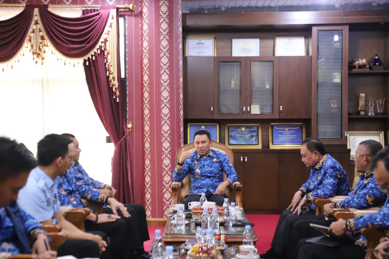 Bupati Lampung Barat Minta Layanan Pajak Kendaraan Lebih Dekat ke Masyarakat