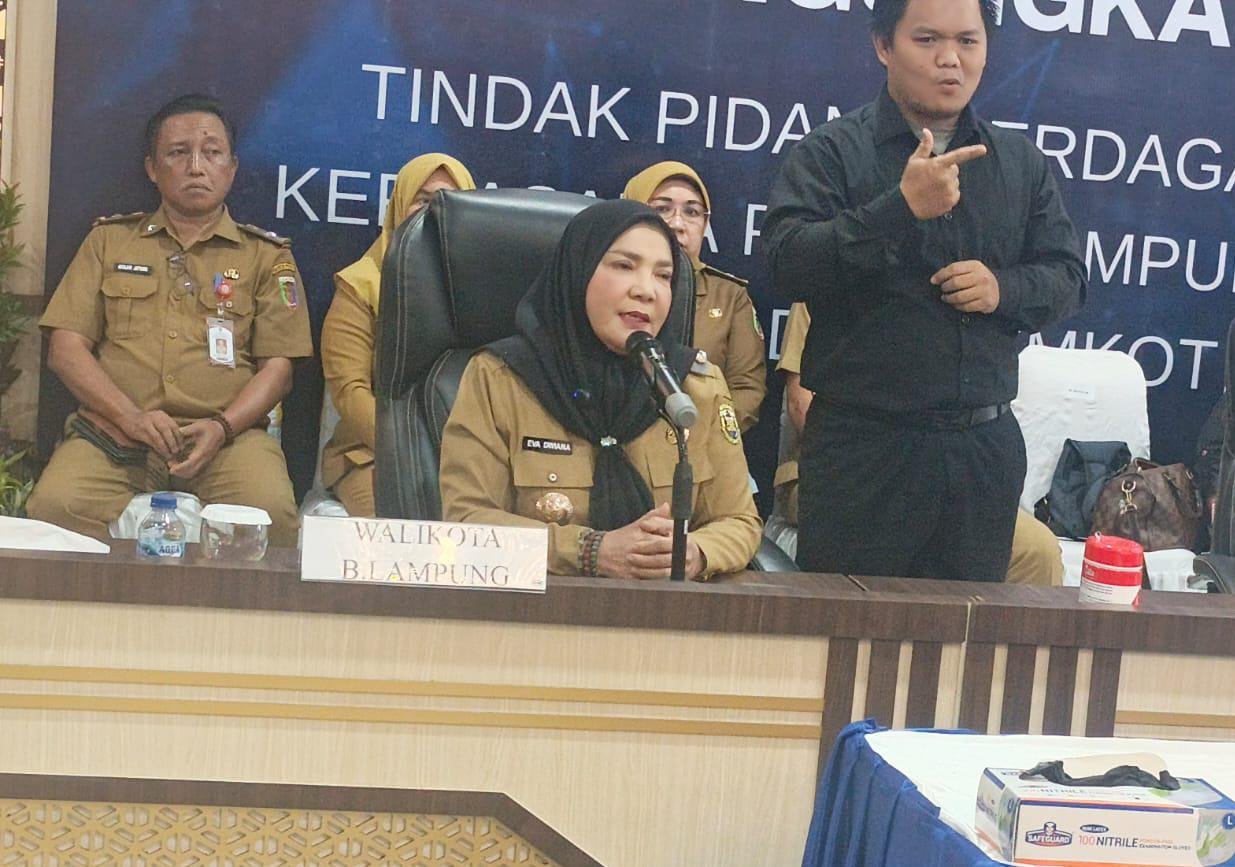 Eva Dwiana Pastikan Pendidikan Korban TPPO di Bandar Lampung Tetap Berlanjut