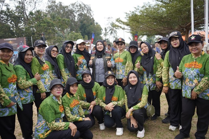 Kemah Bhakti Satya Linmas Digelar di Bandar Lampung, Eva Dwiana Dikukuhkan Jadi Ketua ASLINMAS