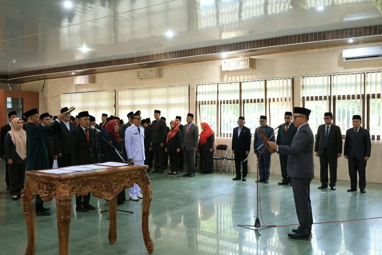 Parosil Lantik 20 Pejabat Lampung Barat, Sejumlah Jabatan Strategis Masih Kosong