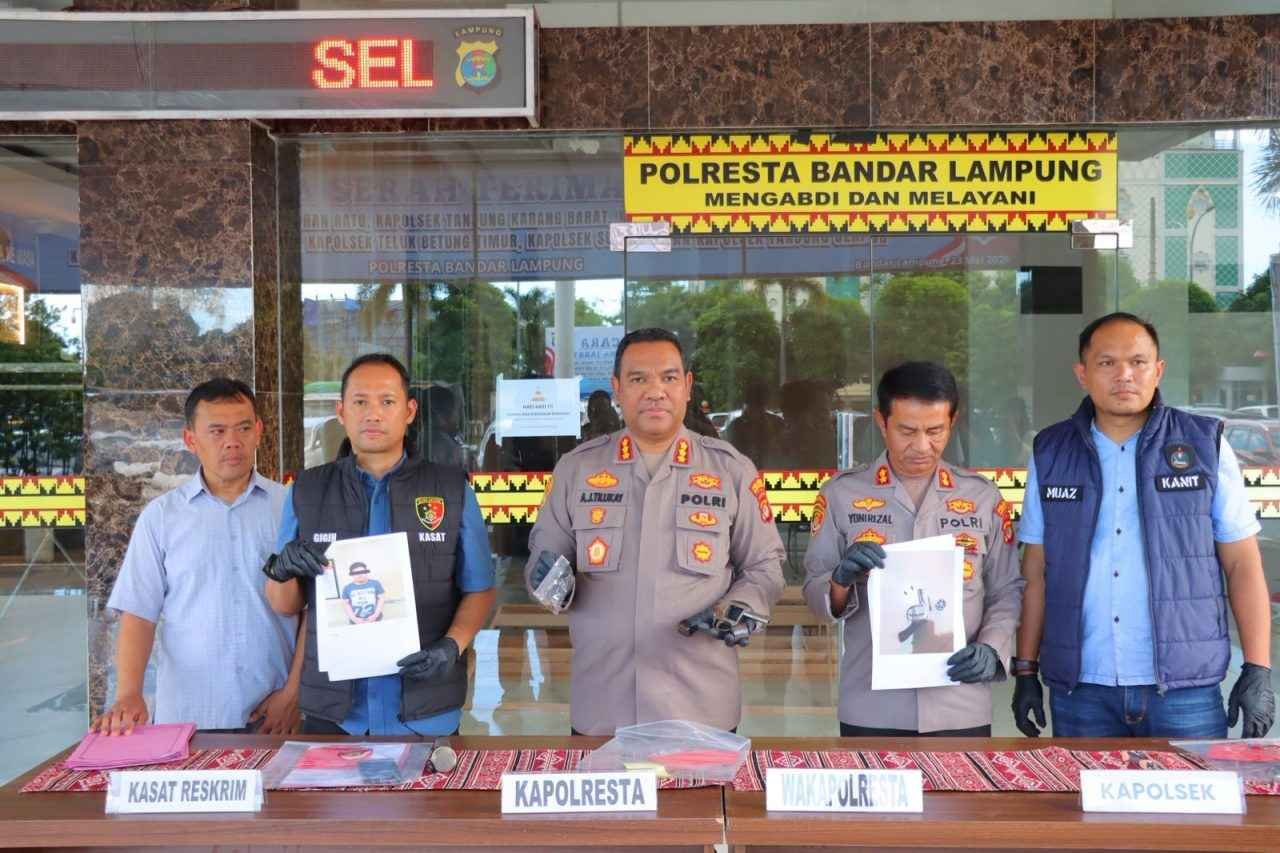 Viral Lepaskan Tembakan, Pelaku Curanmor Bersenpi Menyerah ke Polisi Karena Takut Ditembak
