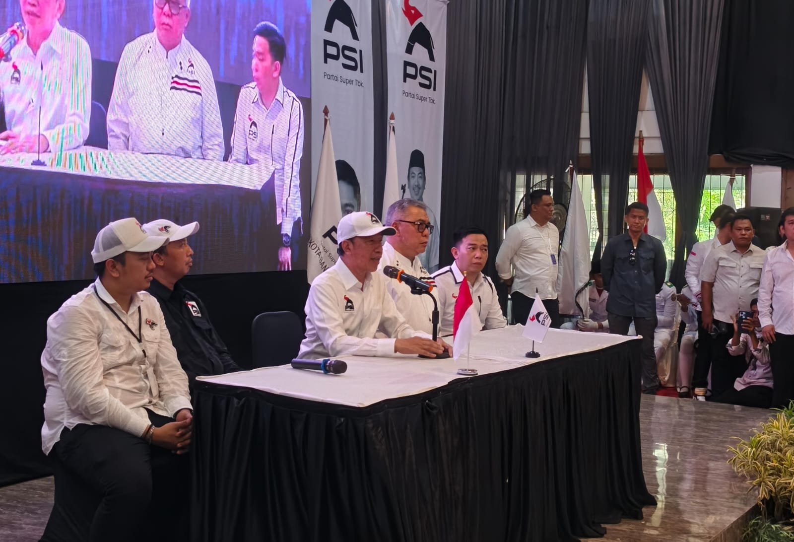 Dari Lampung, Jokowi Minta PSI Perluas Pengenalan Partai hingga Tokoh Lokal