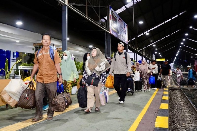 KAI Divre IV Tanjung karang Tingkatkan Layanan dan Imbau Penumpang Pesan Tiket melalui Kanal Resmi