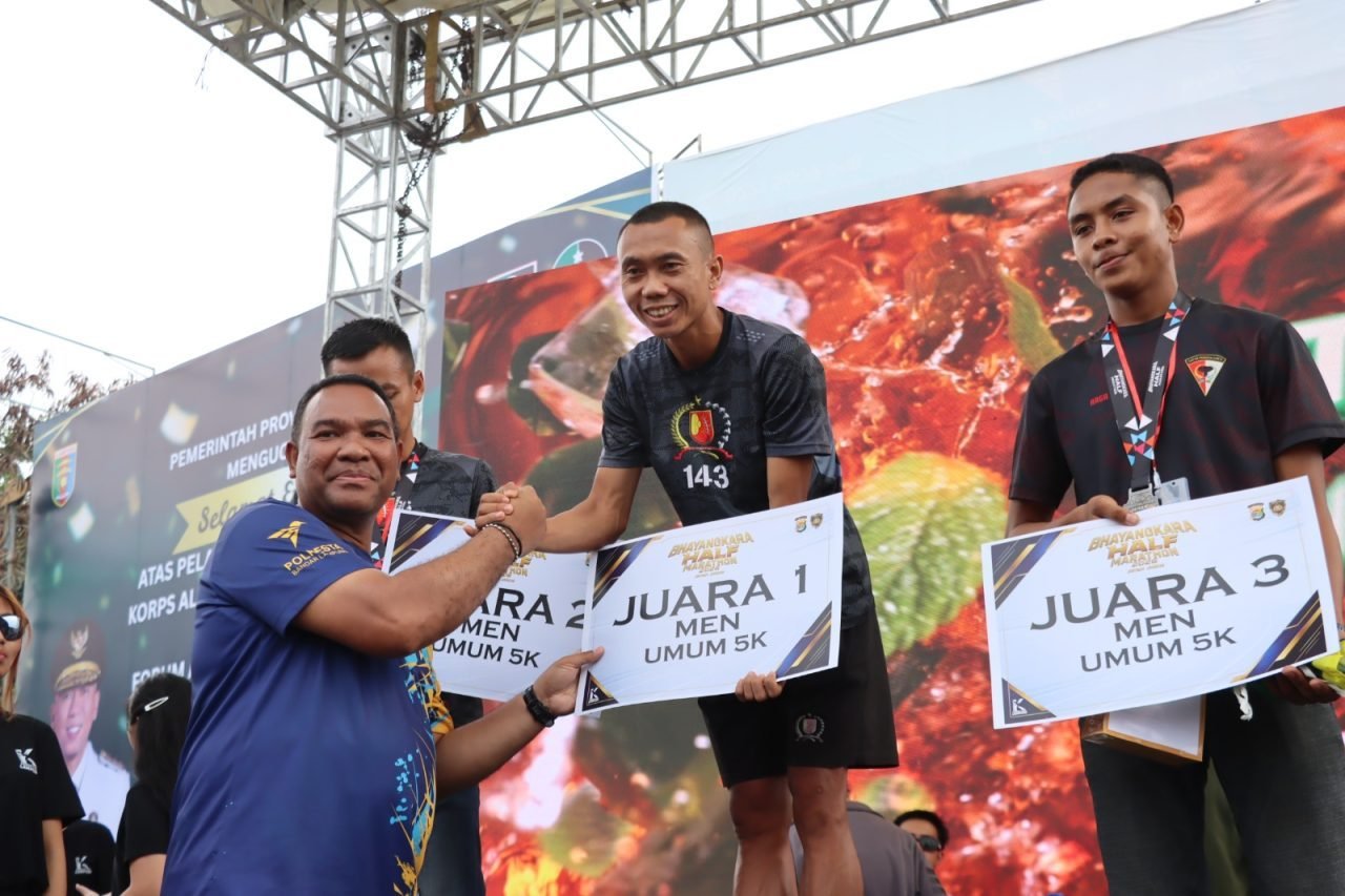 Kapolresta Bandar Lampung Ajak Warga Hidup Sehat Lewat Bhayangkara Half Marathon 2026