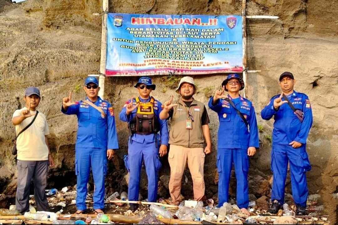 Polda Lampung Ingatkan Nelayan dan Wisatawan Jauhi Anak Krakatau