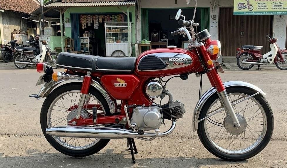Spesifikasi Honda Benly S110, Motor Bebek Legendaris yang Nyaman dan Minim Perawatan