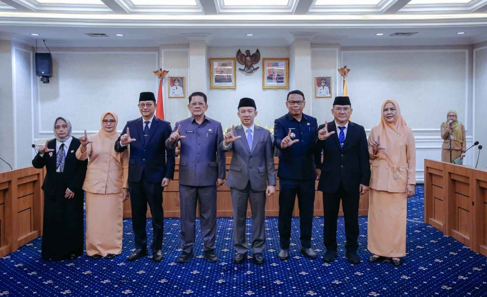 Lantik Tiga Pejabat Baru, Sekdaprov Tekankan Integritas dan Transformasi Digital