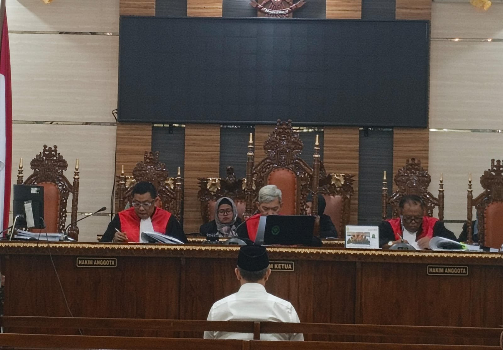 Eks Bupati Pesawaran Dendi Ramadhona Dihukum 8 Tahun, Bayar Uang Pengganti Rp21,6 Miliar