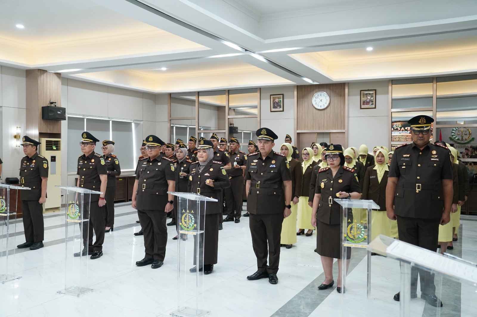 Sehari Setelah Dilantik, Kajati Lampung Taufan Zakaria Lantik Wakajati dan Lima Pejabat Baru