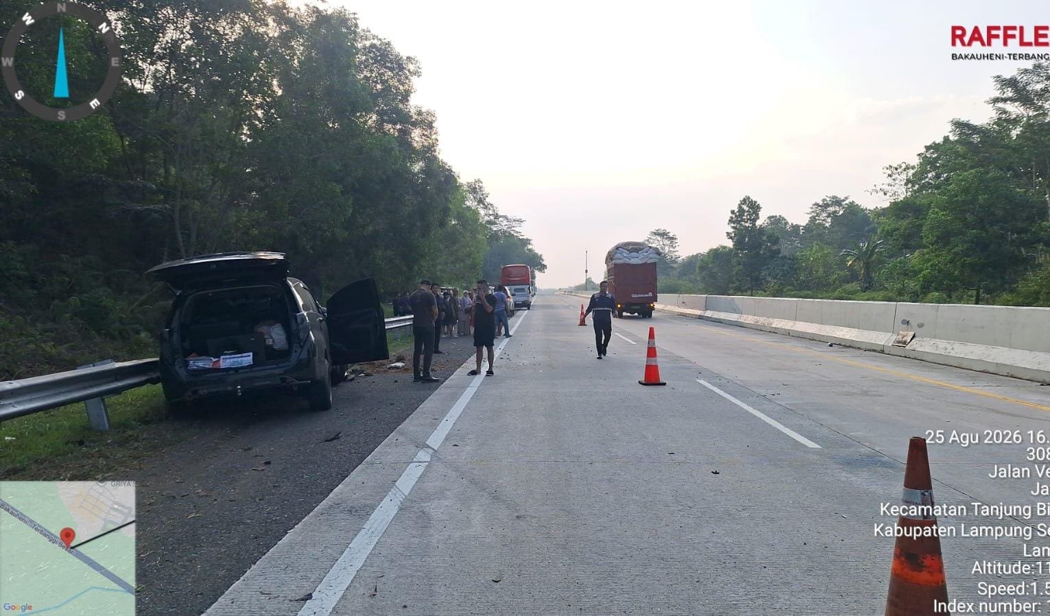 Diduga Mengantuk, Innova Tabrak Microbus di Tol Bakter KM 69, Tiga Orang Terluka