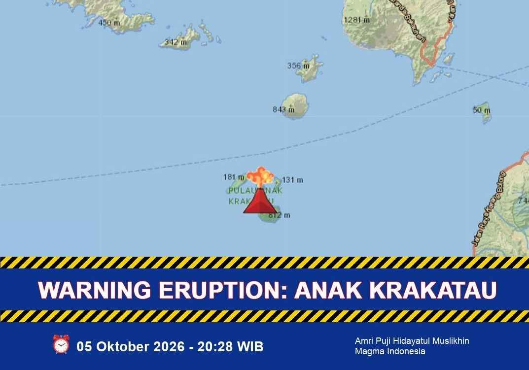 Gunung Anak Krakatau Kembali Erupsi Senin Malam