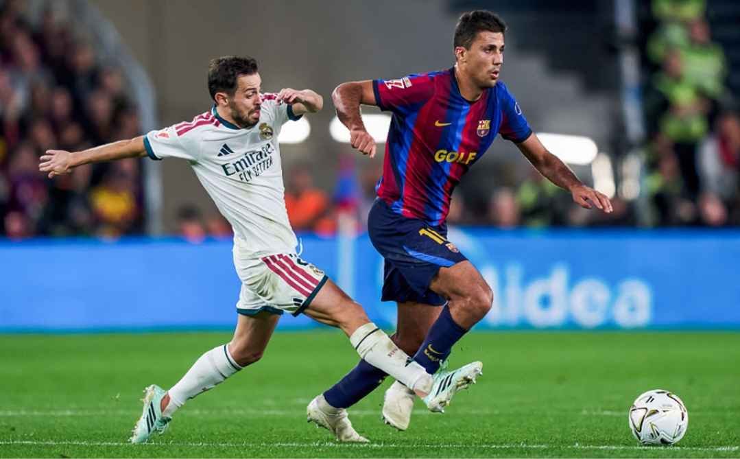 El Clasico Panas! Dua Gol Mbappe Bawa Real Madrid Tumbangkan Barcelona