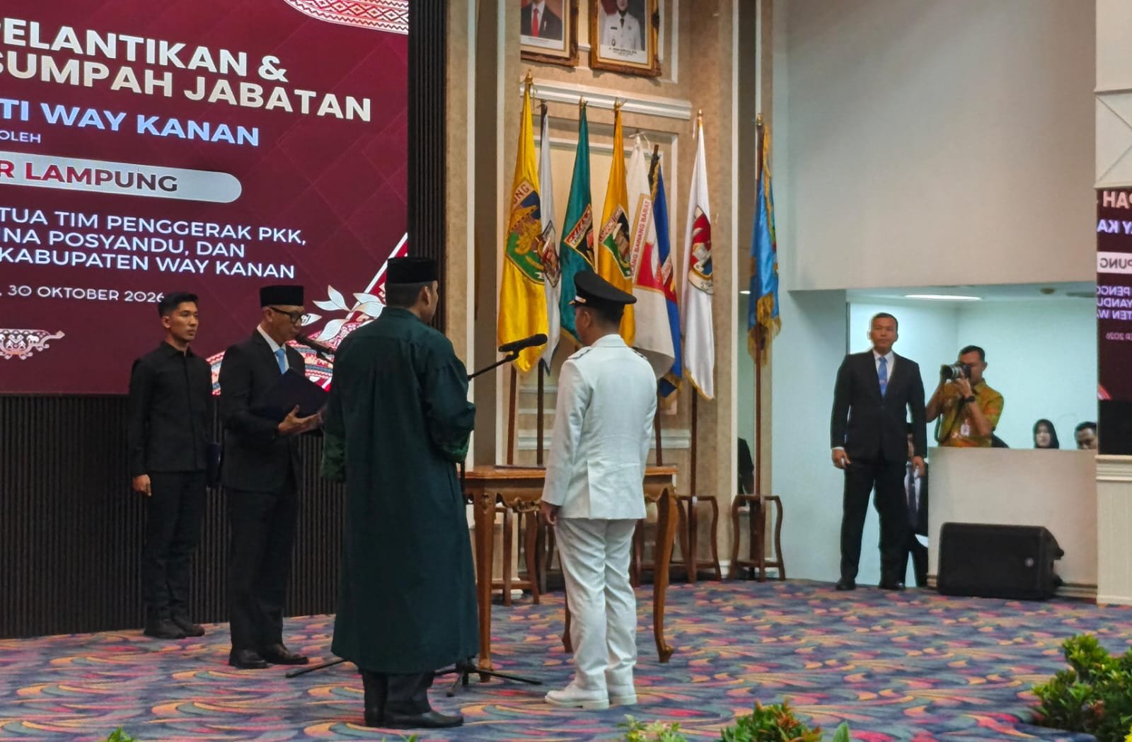 Gubernur Mirza Lantik Galang Putra Rahman Jadi Wakil Bupati Way Kanan