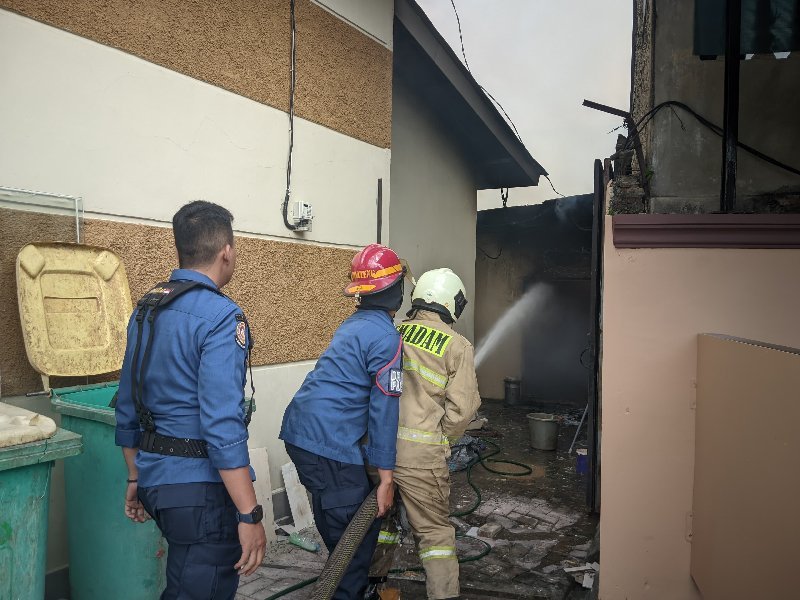 Korsleting Listrik Diduga Jadi Penyebab Kebakaran Rumah di Kecamatan Panjang Bandar Lampung