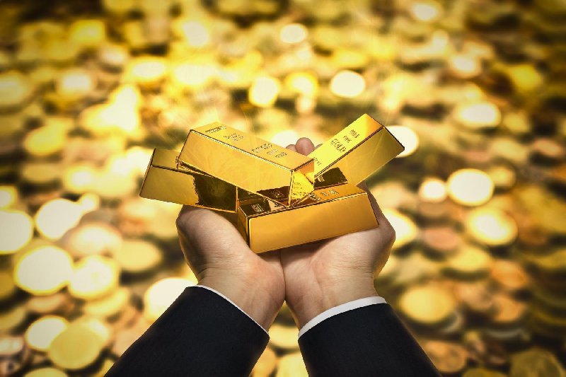 Harga Emas Antam Hari Ini Turun Rp30.000, Kini Rp 2.673.000 per Gram