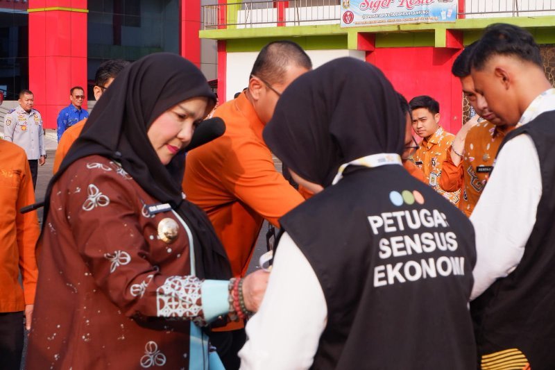 Eva Dwiana Pimpin Apel Siaga Pencanangan Sensus Ekonomi 2026 di Bandar Lampung