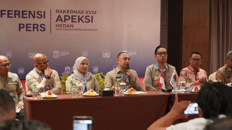 Eva Dwiana Hadiri Sidang Pleno dan Penutupan Rakernas XVIII APEKSI di Medan