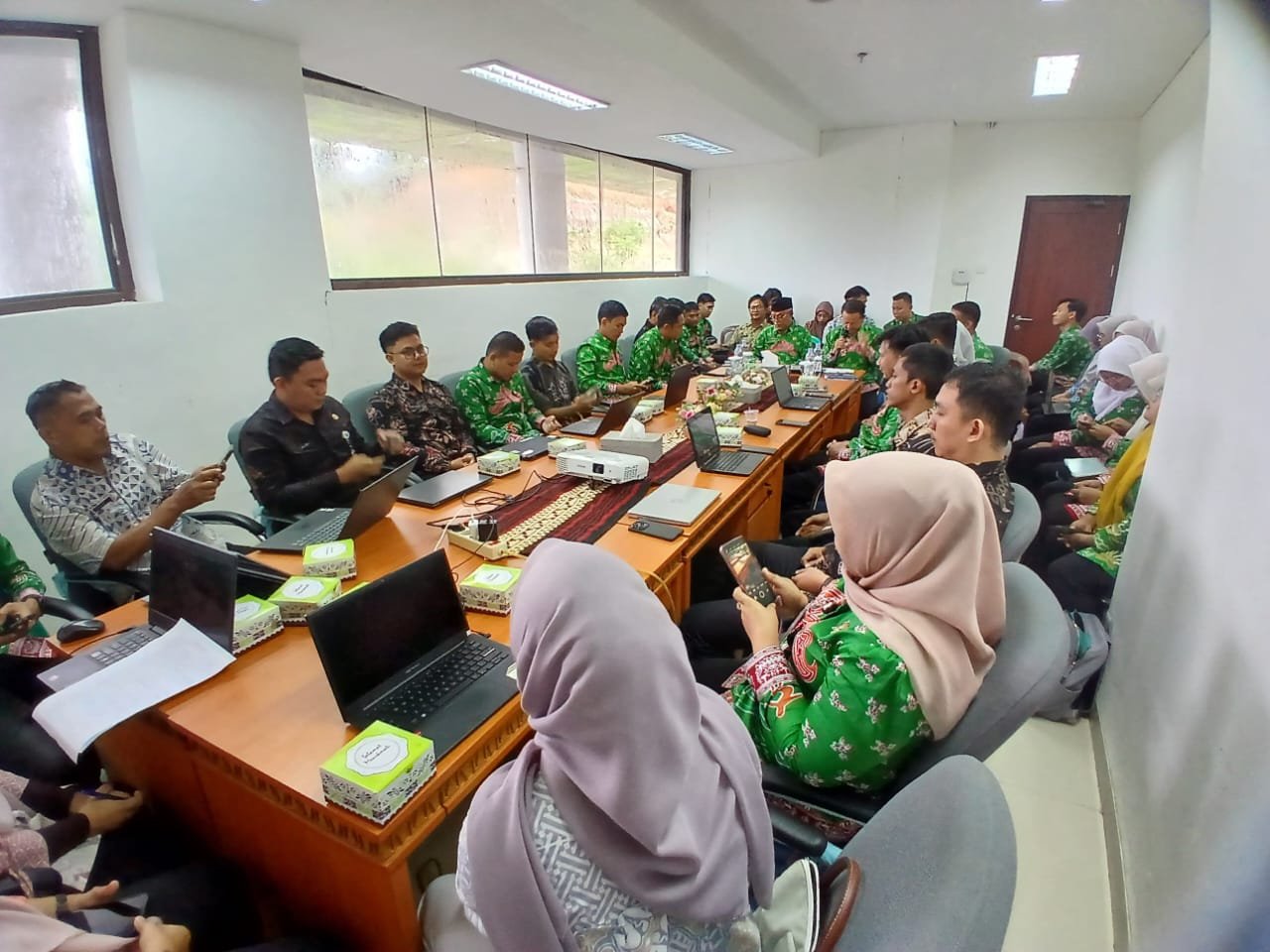 Tata Kelola Pemerintahan Bersih, Pemkab Pesbar Gelar Bimtek SPIPT