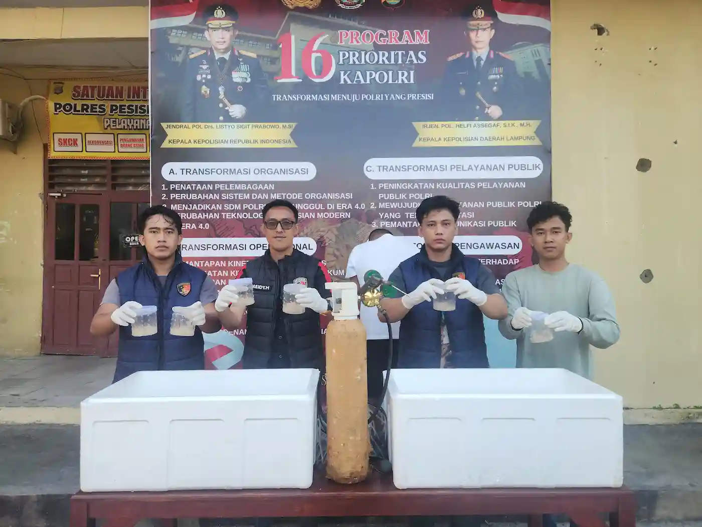 9.000 BBL Senilai Rp1,3 Miliar Diamankan, Satu Tersangka Dibekuk