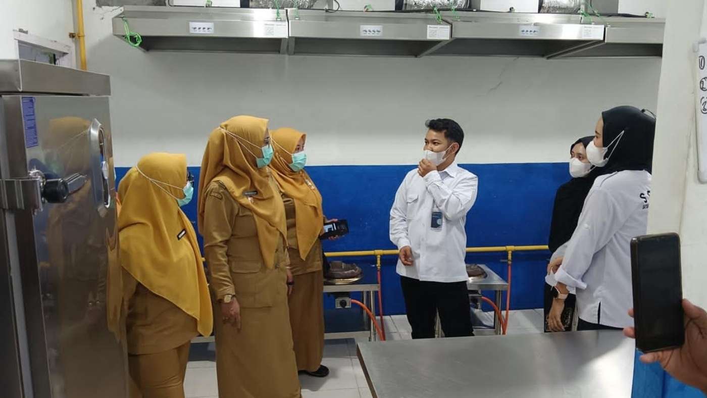 Tingkatkan Sinergi, Satgas Kecamatan Sumberjaya Tinjau Dapur MBG Pekon Sukapura