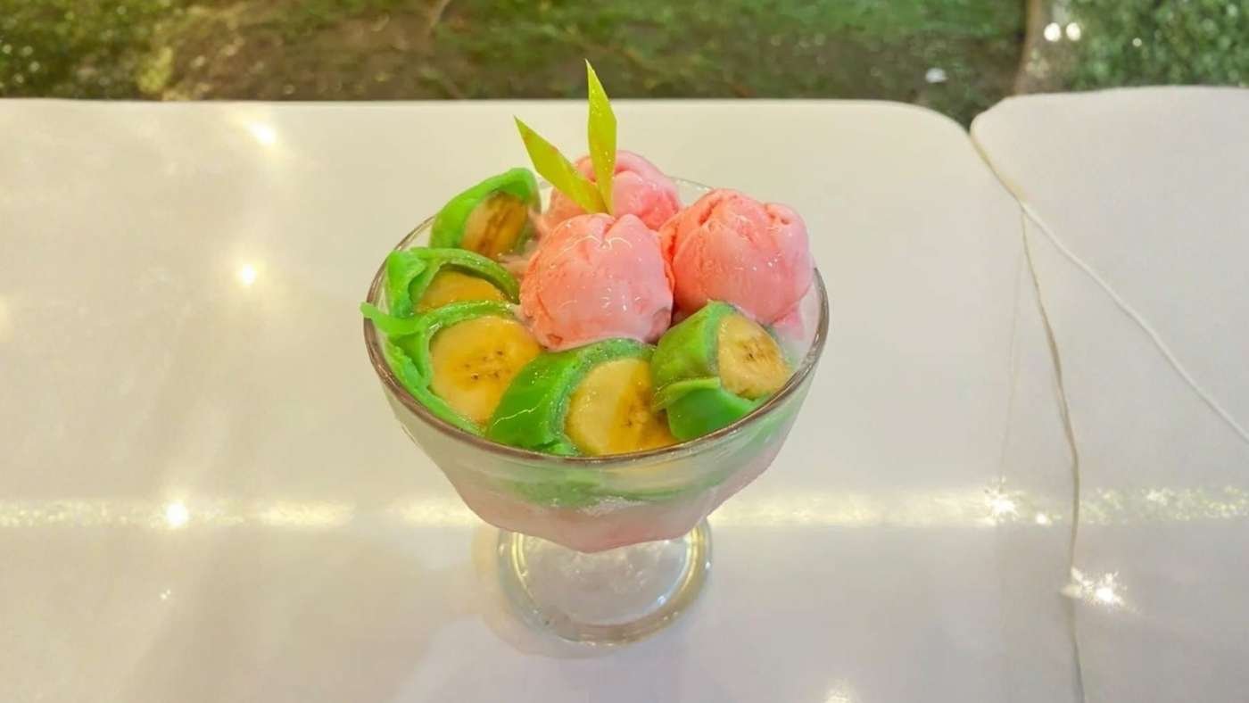 Es Pisang Ijo, Kuliner Khas Makassar yang Manis dan Menyegarkan