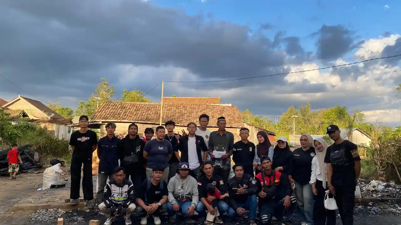 Solidaritas Komunitas Lampung Barat Galang Dana untuk Korban Kebakaran Rumah di Way Tenong