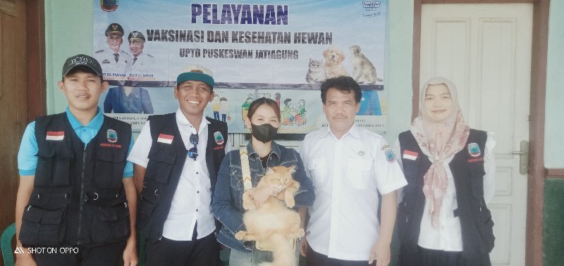 Puskeswan Jati Agung Lakukan Vaksinasi Rabies Dalam Pelayanan Keliling Terpadu