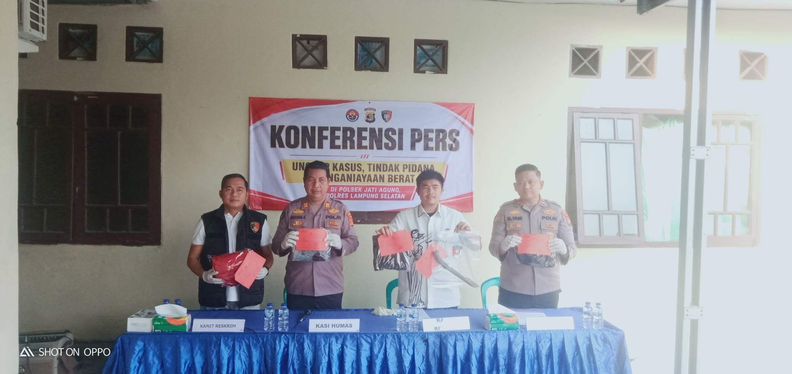 Polsek Jatiagung Gelar Konferensi Pers Terkait Penganiaya Berat