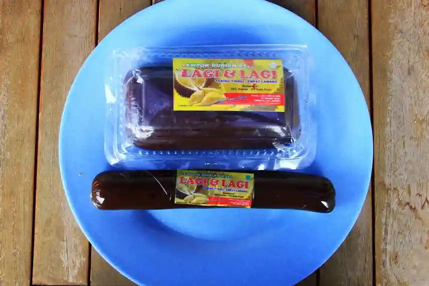 Lempok Durian: Manisan Tradisional Pekat Rasa dari Sumatera