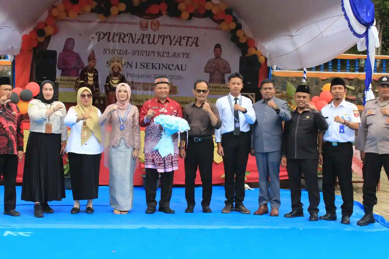 Pelepasan 138 Siswa SMPN 1 Sekincau Berlangsung Haru dan Penuh Makna