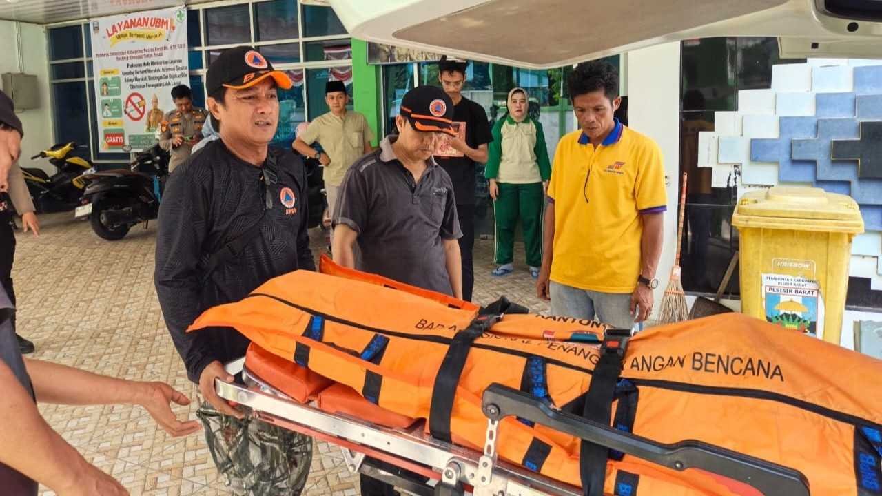 Wisatawan Asal Palembang Tewas Terseret Arus di Pantai Way Karuwi Pesisir Barat