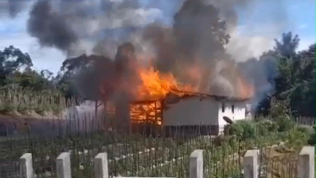 Diduga Korsleting Listrik, Rumah Warga di Sebarus Lampung Barat Ludes Terbakar