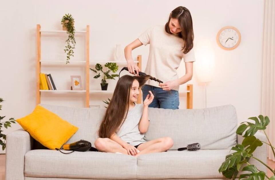 Hair Mask Jadi Rahasia Rambut Halus dan Mudah Diatur di Rumah