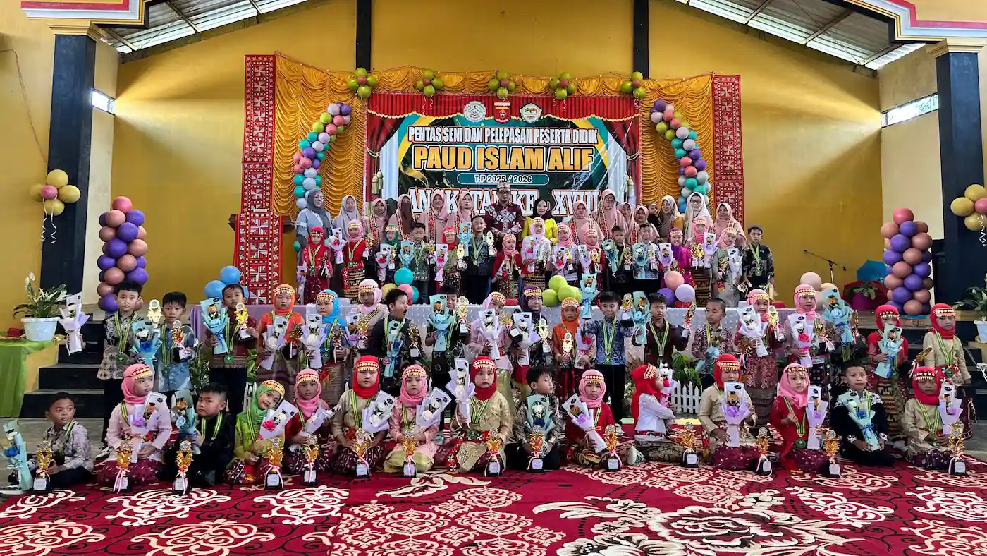 Haru dan Bangga, 50 Siswa PAUD Islam Alif Lampung Barat Resmi Dilepas