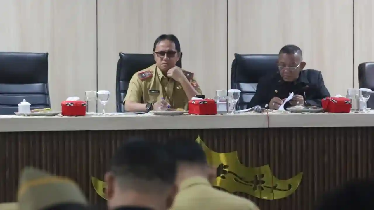Sekda Lampung Barat Minta Camat Jemput Bola Sosialisasikan Pemutihan Pajak Kendaraan