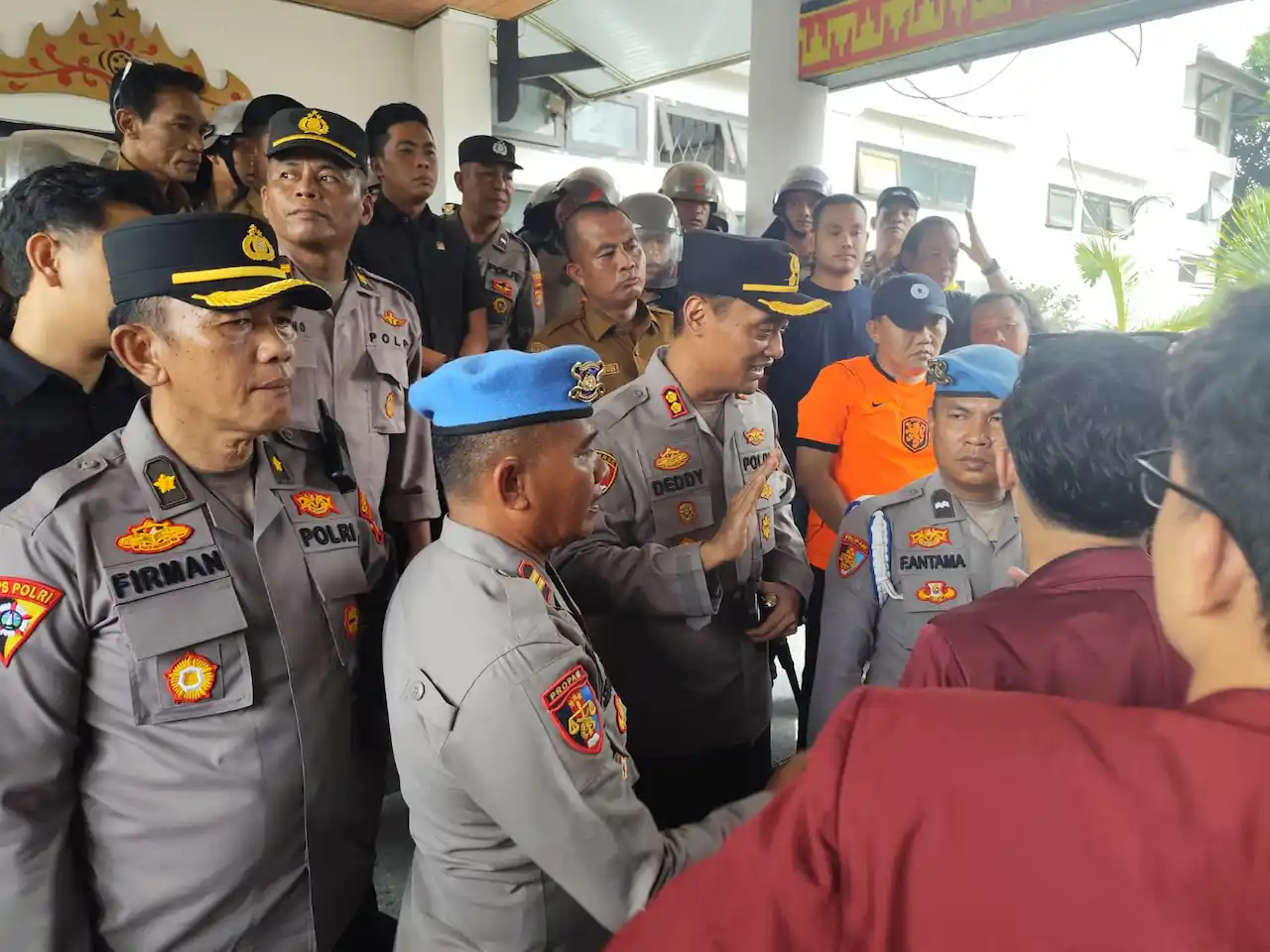 Aksi IMM di Kantor DPRD Lampung Utara Sempat Diwarnai Aksi Saling Dorong