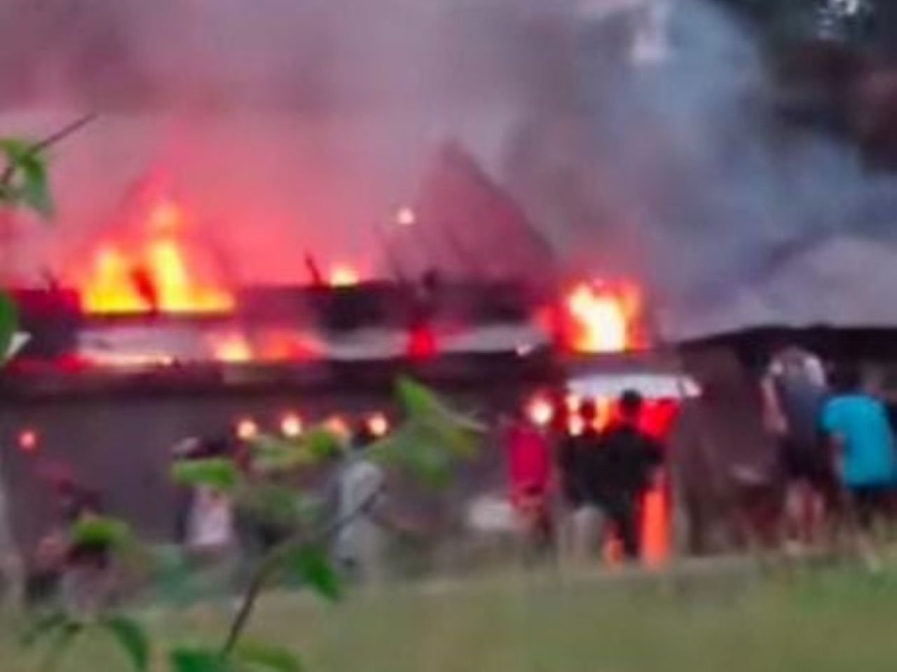 Diduga Selang LPG Bocor, Rumah Warga Pajar Bulan Hangus Terbakar
