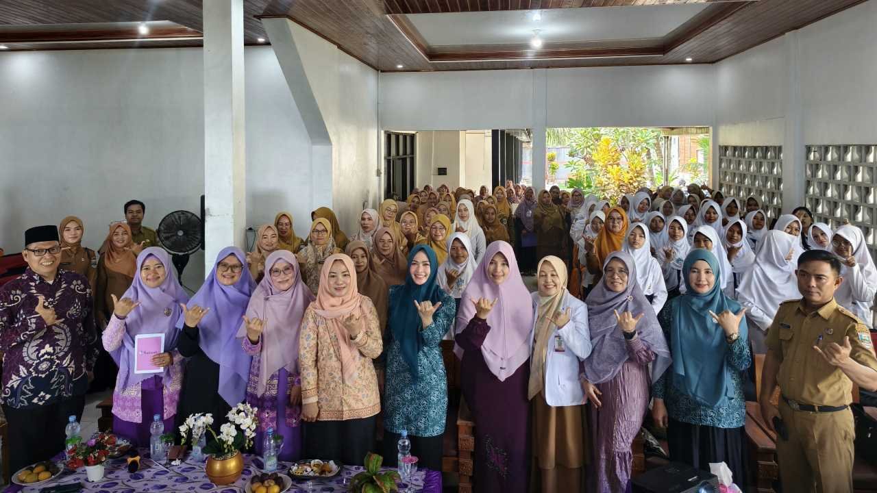 Salimah Pesisir Barat Perkuat Karakter Remaja Lewat Seminar Edukasi Isu LGBT