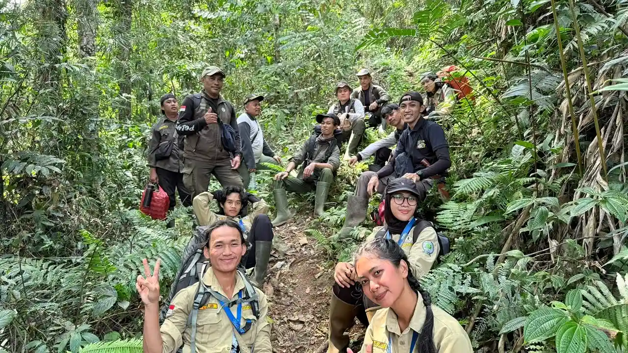 Sebulan Belajar di Hutan, Mahasiswa Unila Perdalam Konservasi di TNBBS