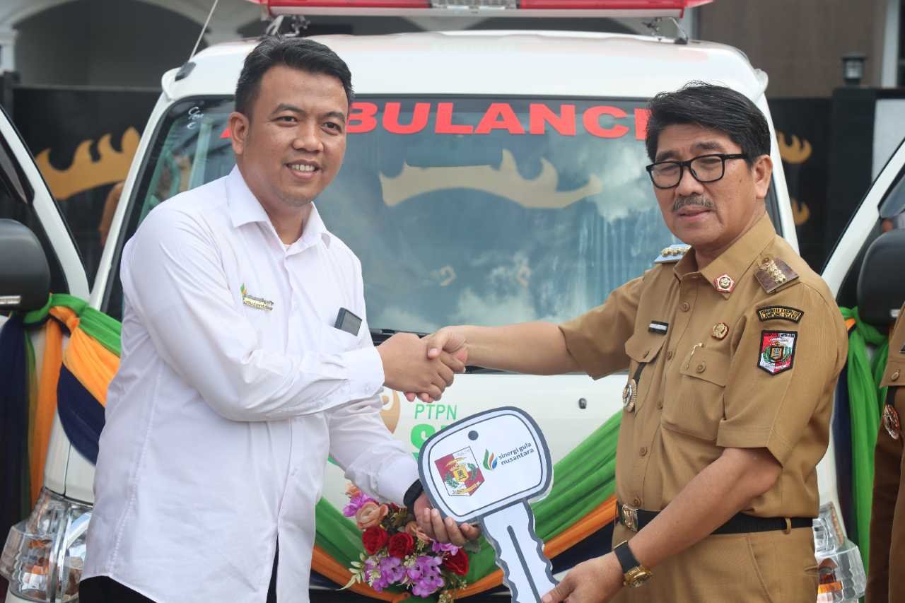 PT SGN Serahkan Ambulans ke Pemkab Lampung Utara untuk Dukung Layanan Darurat