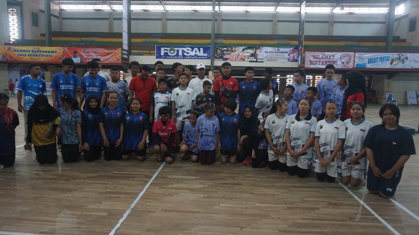 KONI Expo 2026, Bulutangkis Resmi Bergulir di GOR Aji Saka Lampung Barat